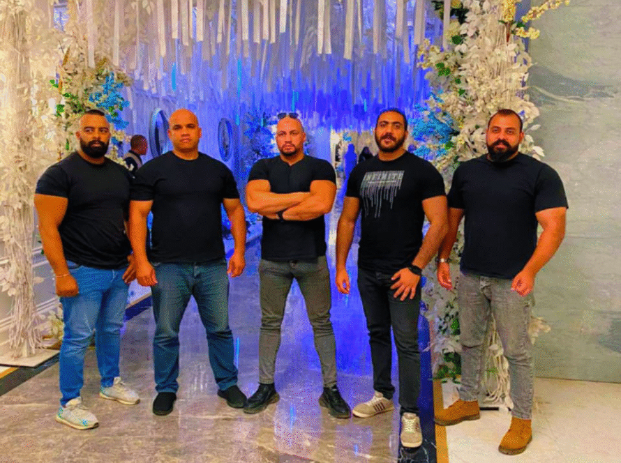 اكتشف أهم المواقف التي تحتاج فيها إلى حارس شخصي محترف لحمايتك أثناء السفر، العمل، أو المناسبات، وكيف يضمن لك الأمان